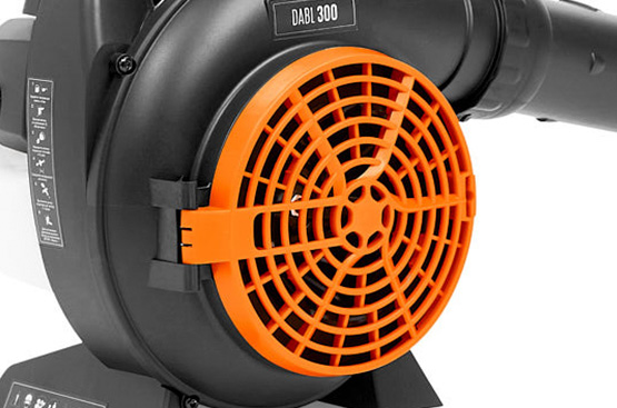 Система управления воздушной заслонкой позволяет автоматически открыть ее после запуска двигателя.