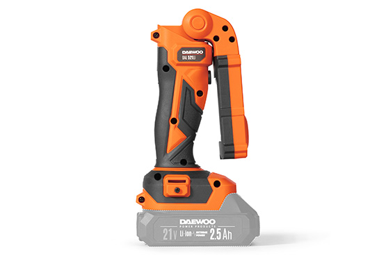 Низкий вес 0,7 кг без АКБ и компактные размеры обеспечивают комфортное использование и хранение фонаря.