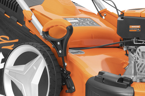 7 ступенчатая регулировка высоты кошения от 25 до 75 мм позволяет выбрать оптимальную высоту травы, в зависимости от назначения газона.